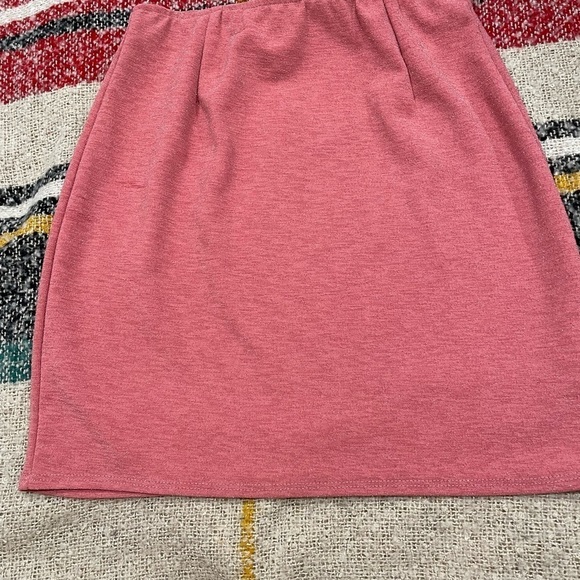 GLITTER PINK SKIRT - Picture 3 of 5